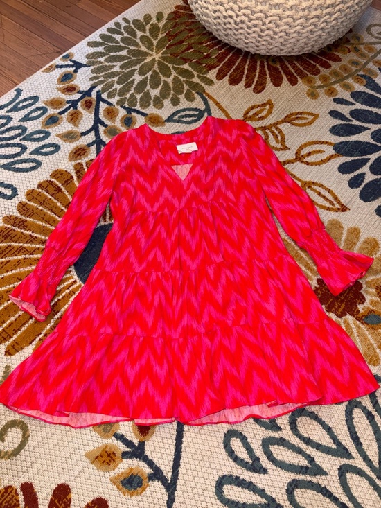 Pomander Place Dresses & Skirts - Pomander Place Bright Pink Zigzag Tiered Dress size S